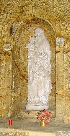 Die Marienstatue in der Kluskapelle